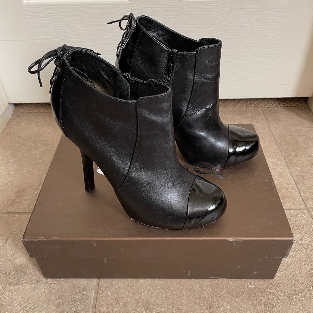 Bebe Black Leather CATE Booties Size 8